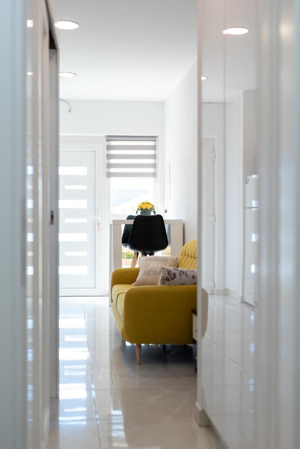 Apartment Leo Трогир Екстериор снимка