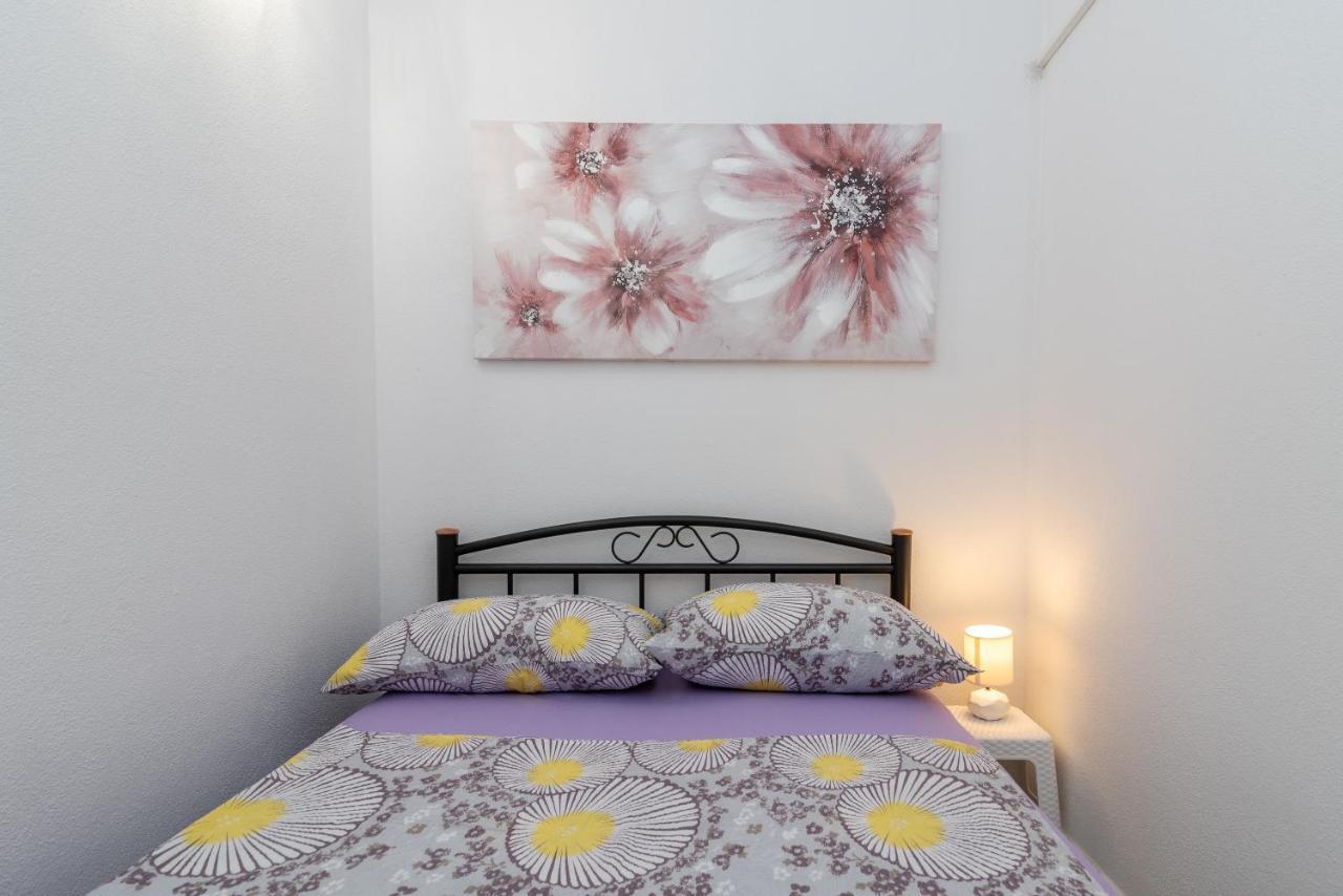 Apartment Leo Трогир Екстериор снимка